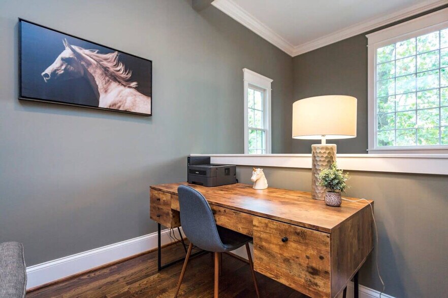 Building Photo - 1415 Shelby Ave