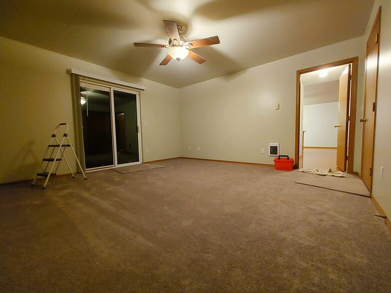 Building Photo - 1821 Fairview St NE