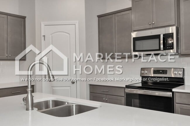 Building Photo - 129 Rose Vly Dr