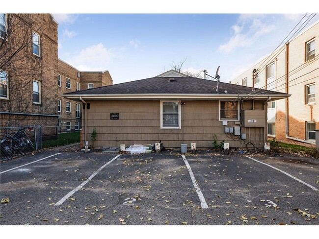 Building Photo - 3513 Emerson Ave S