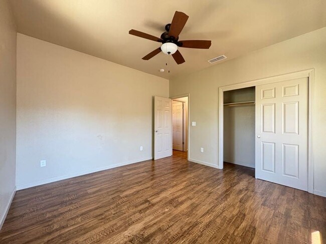 Building Photo - Remodeled Two Bedroom Quadplex Unit