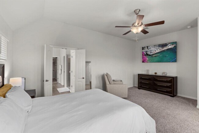 Building Photo - 220 Algaroba Loop