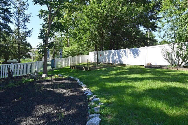 Building Photo - 1419 Sawyers Trail Ct