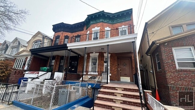 Building Photo - EAST 48 STREET