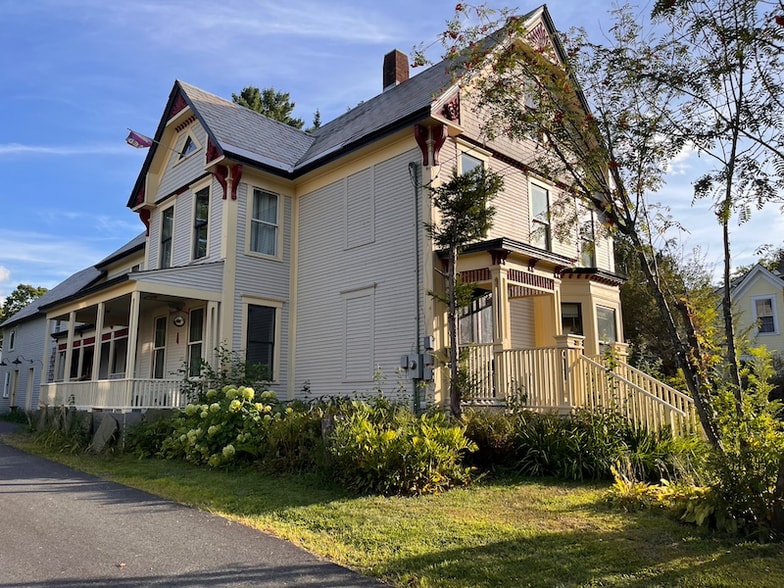Primary Photo - 10 Abbott St