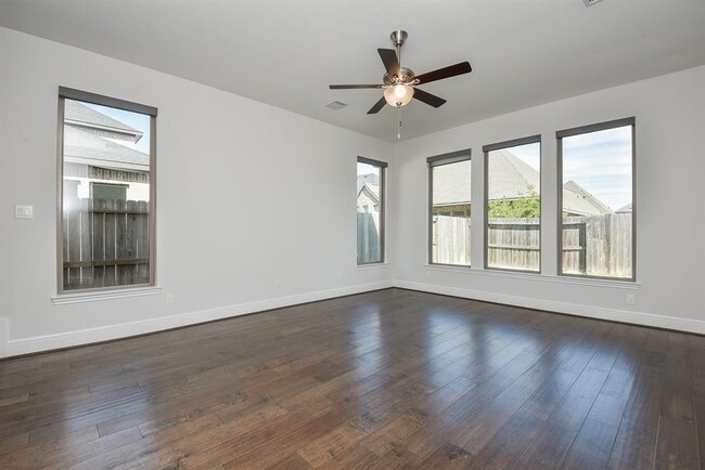 Building Photo - 1802 Mariner Point Ln