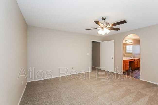 Building Photo - 5009 Sparkling Sky Ave