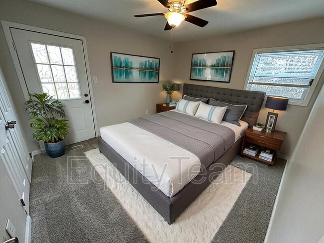 Building Photo - 2498 Schon Dr