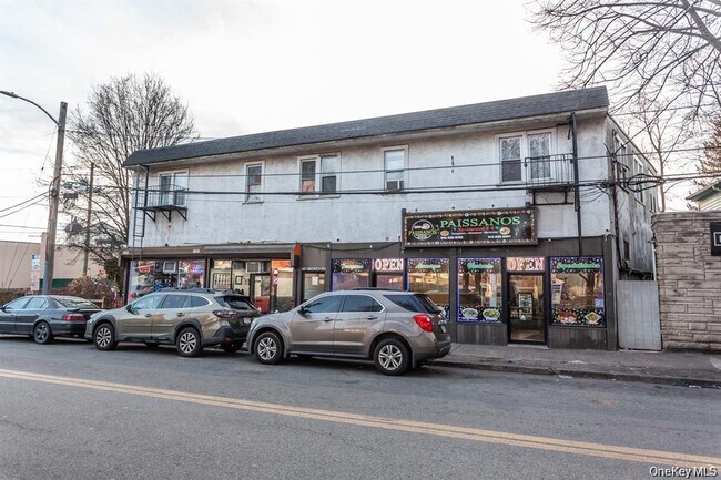 Building Photo - 300 Highland Ave