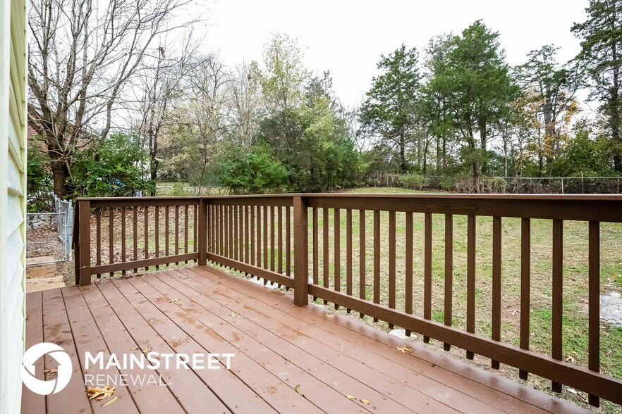 Building Photo - 785 Summer Hill Ln