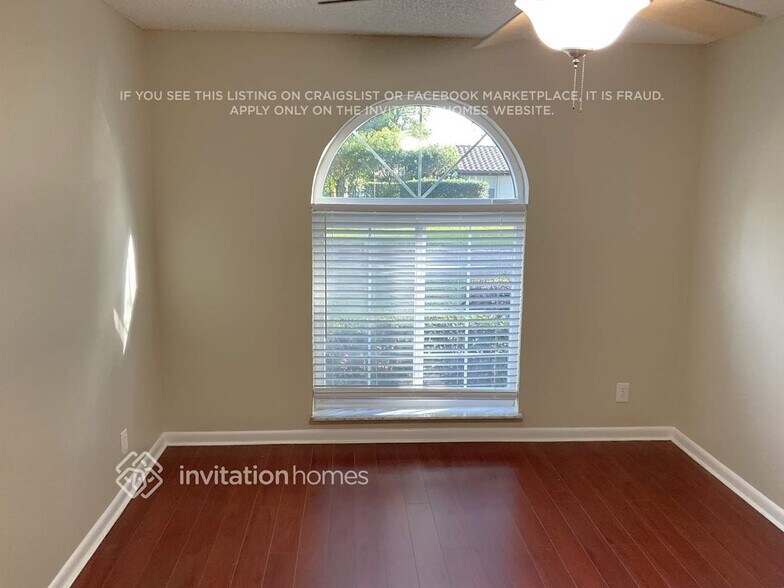 Building Photo - 8825 NW 57th Ct