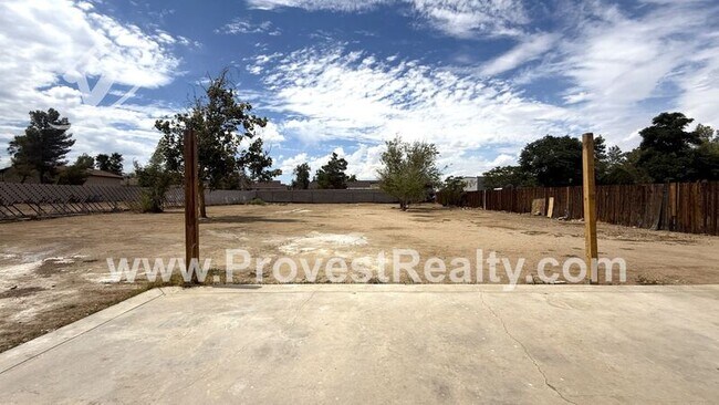 Building Photo - 12400 Pacoima Rd