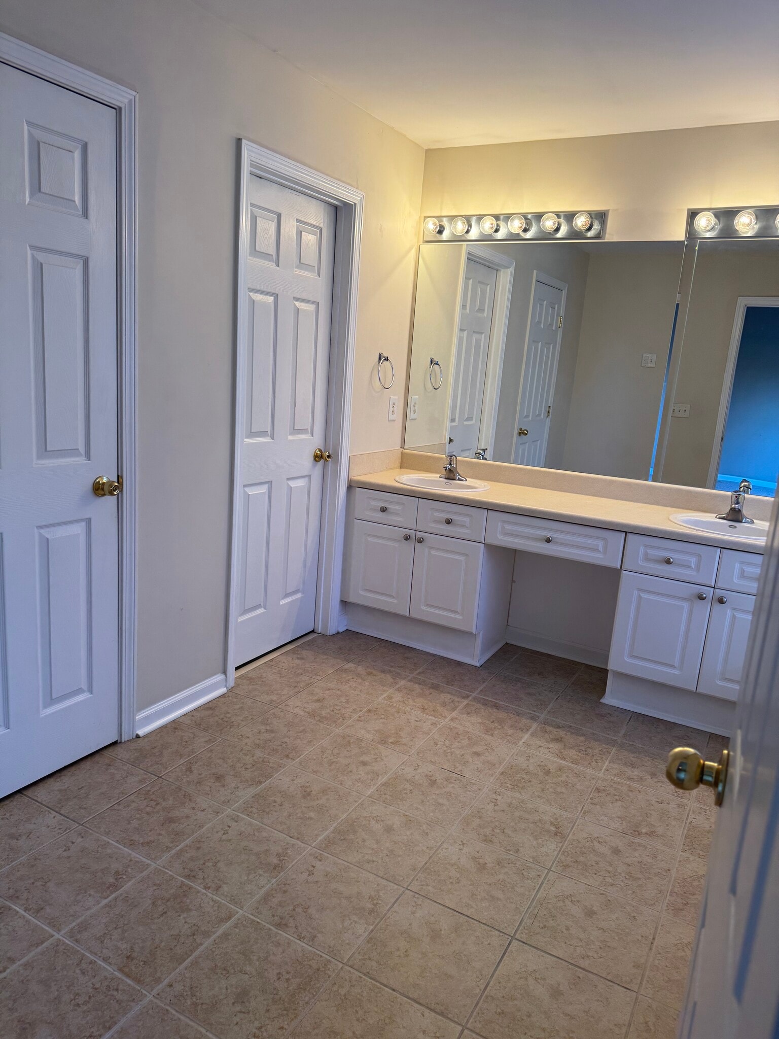 Building Photo - 113 Honey Creek Ln