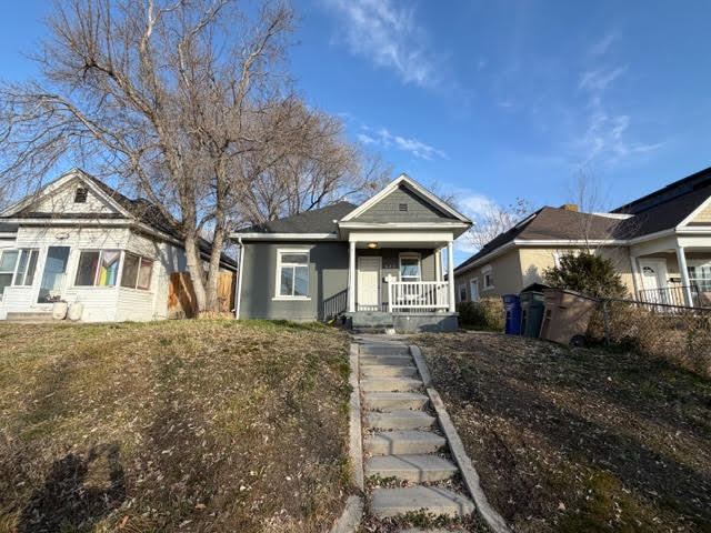 Building Photo - 829 S McClelland St