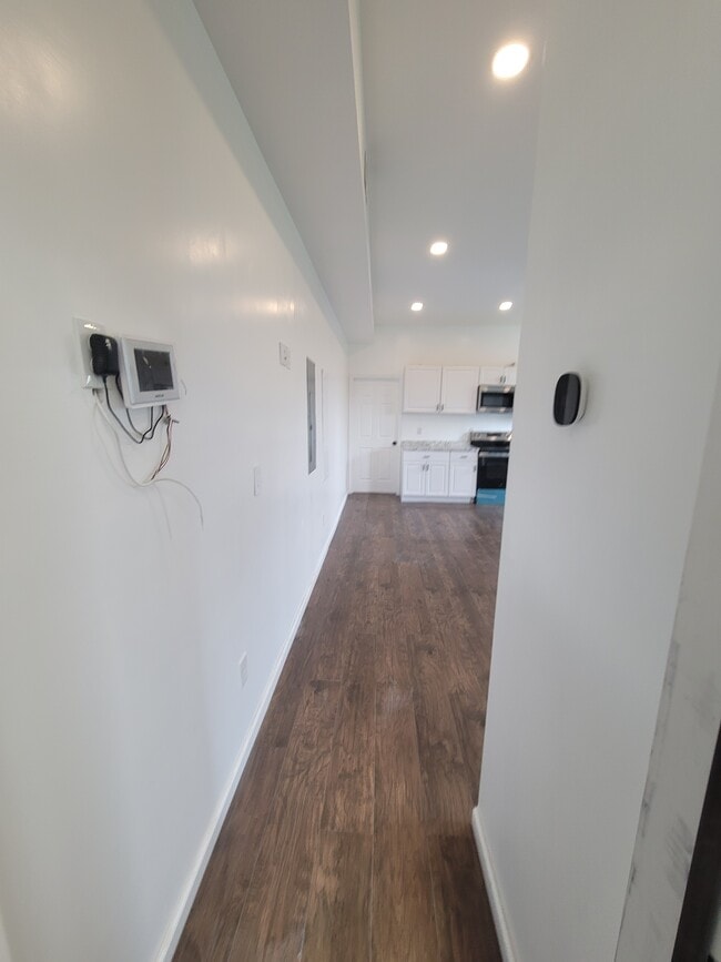 Building Photo - The Jefferson Apartment