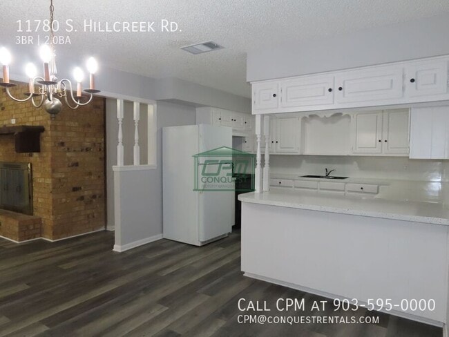 Building Photo - 11780 S Hillcreek Rd