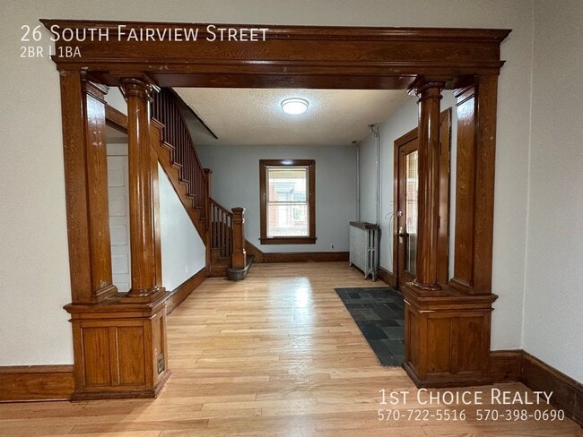 Building Photo - 26 S Fairview St