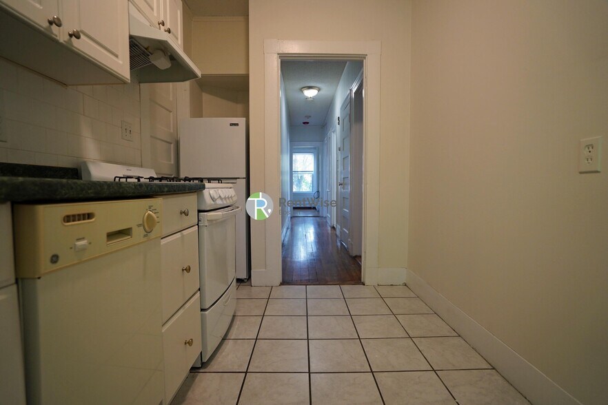 Building Photo - 1 Ashford Ct