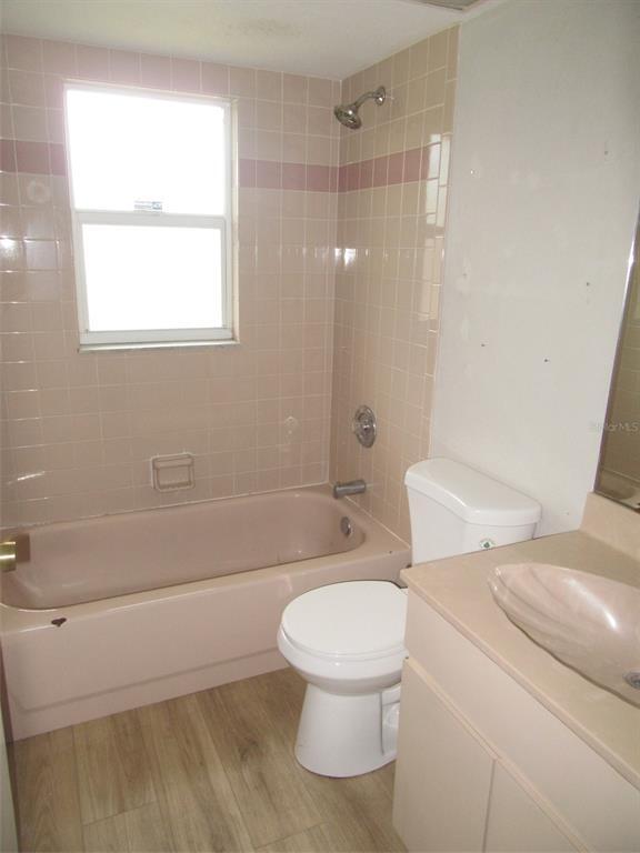 Building Photo - 24 Allworthy St