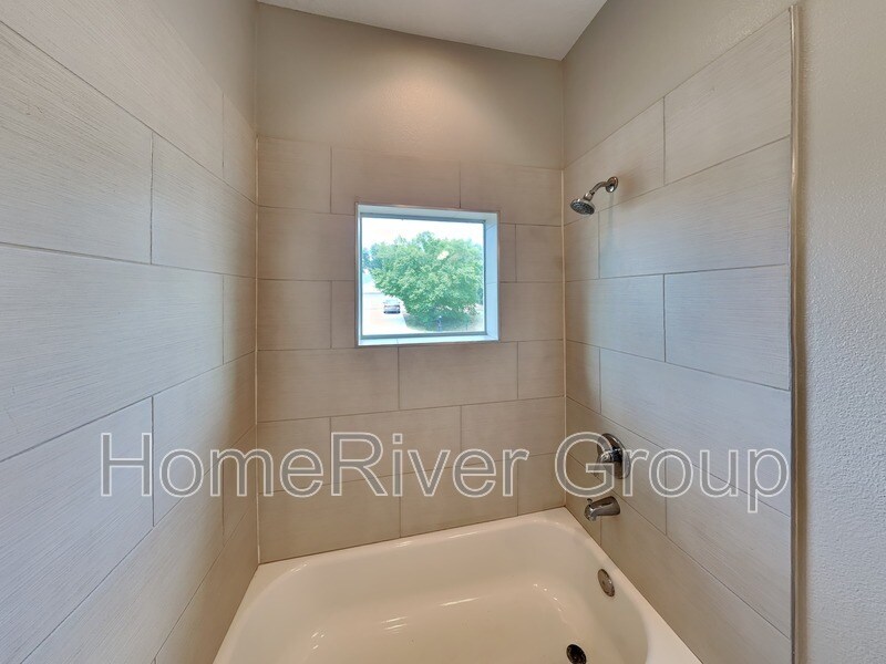 Building Photo - 2946 Alhaven Terrace