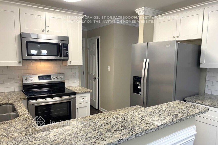 Building Photo - 8808 Clifton Meadow Dr