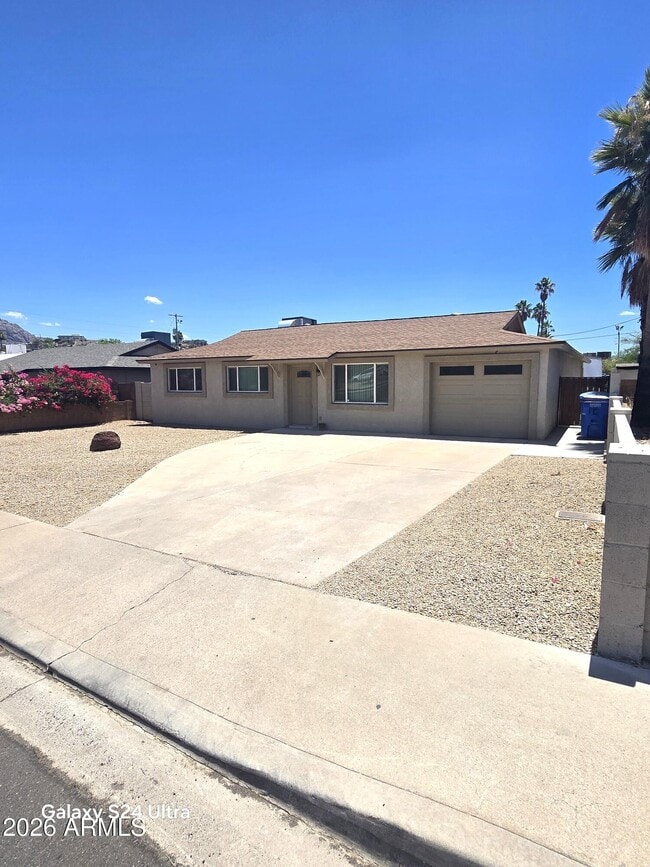 Building Photo - 1133 E Butler Dr