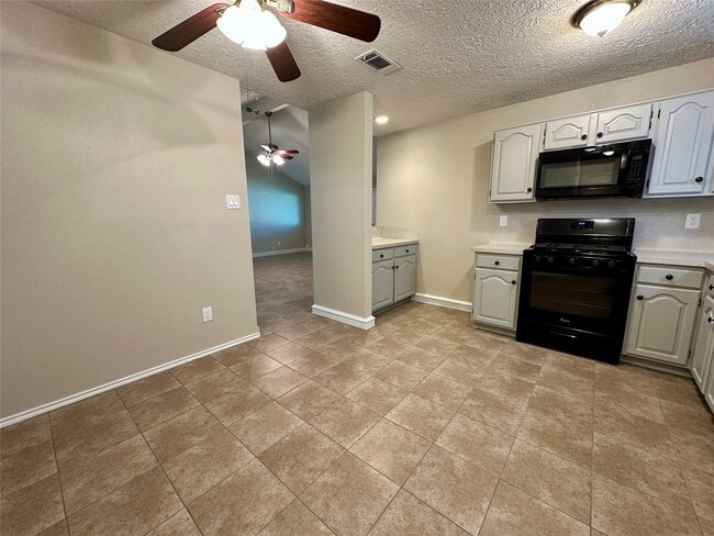 Building Photo - 13402 Nevermore Dr