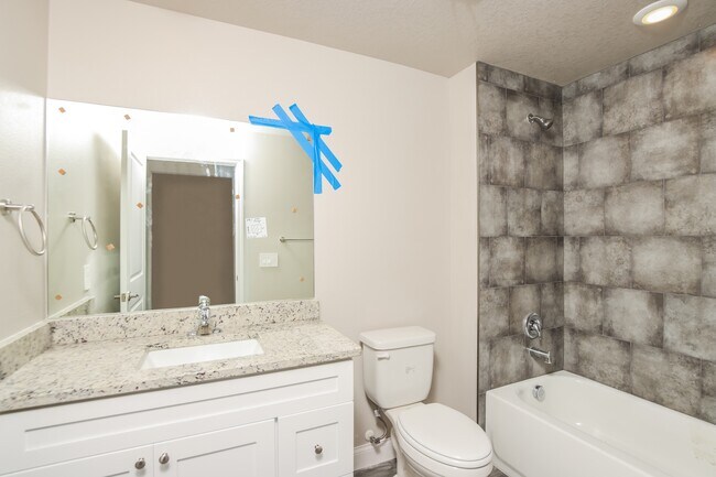 Building Photo - 332 Garbelmann St