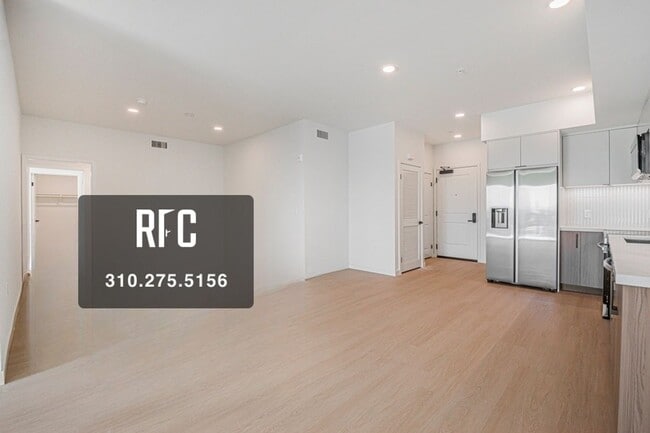 Building Photo - Welcome to the Gramercy