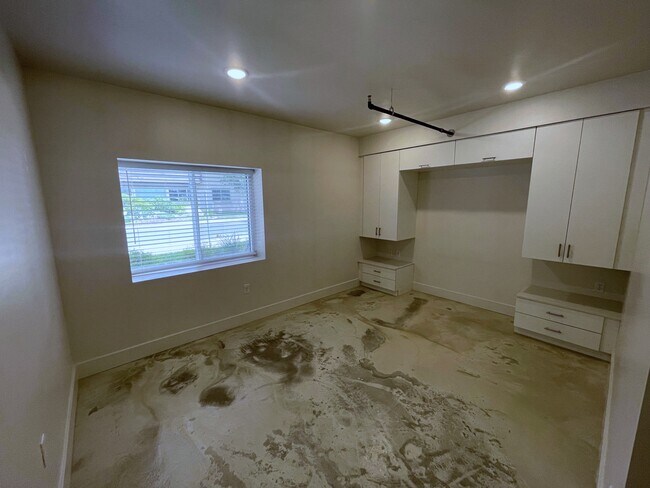Building Photo - 1172 Graystone Way