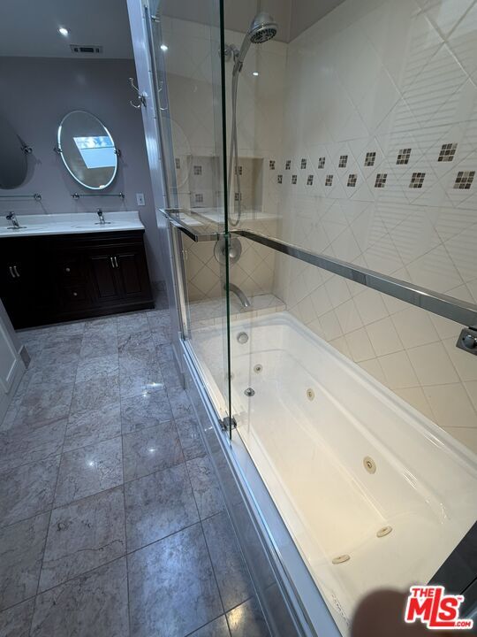 Building Photo - 1552 Crater Ln