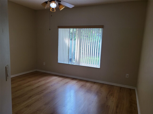 Building Photo - 4740 SW 12th Pl