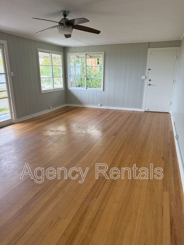 Building Photo - 1533 Pualele Pl