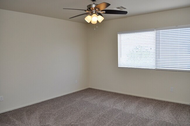 Building Photo - 10137 Maidens Wreath Ct