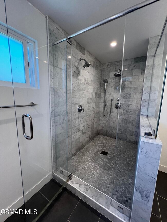 Building Photo - 545 Shenandoah St