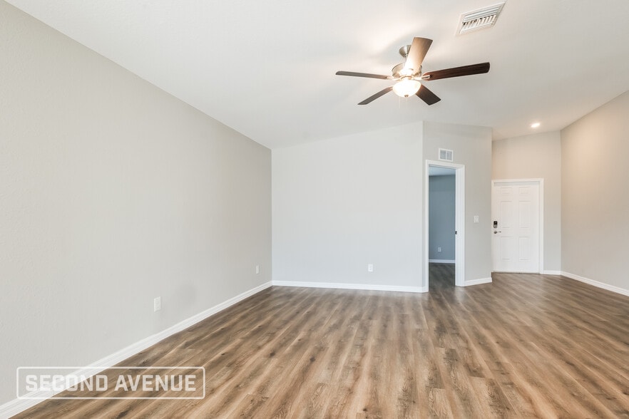 Building Photo - 1013 NE 2nd Ave