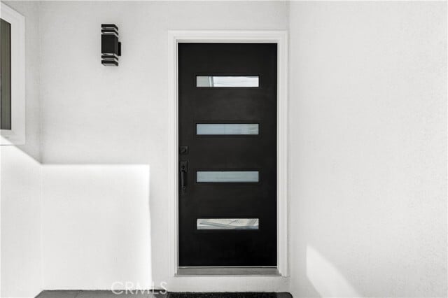 Building Photo - 4136 Vía Lado