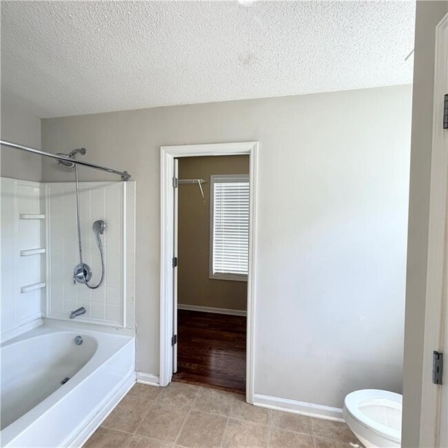 Building Photo - 153 Greystone Cir