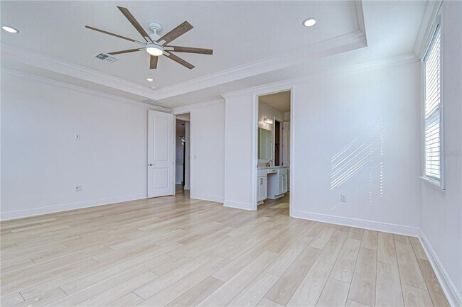 Building Photo - 10027 Dolphin Gull Cir