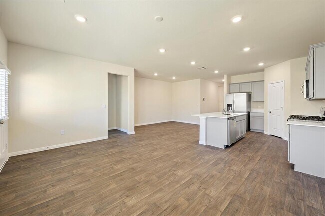 Building Photo - 224 Kickapoo Ln
