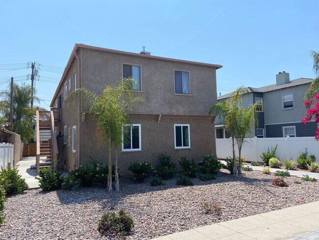 Building Photo - Remodeled 2 Bedroom in Kensington! Washer/...