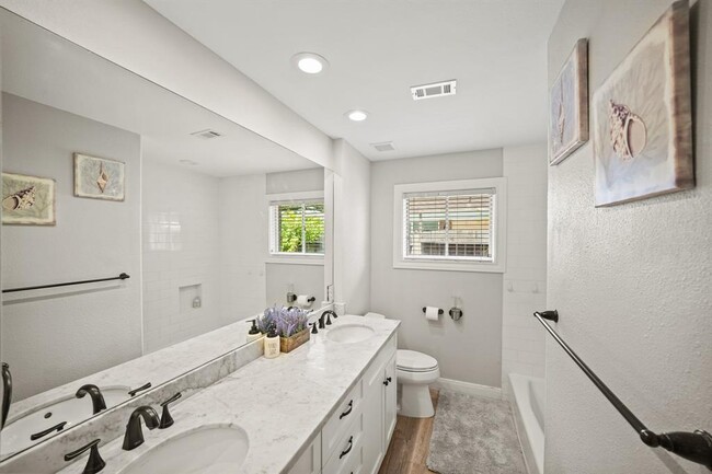 Building Photo - 4943 Cheena Dr