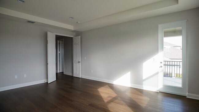 Building Photo - 12182 Eastmoor Dr