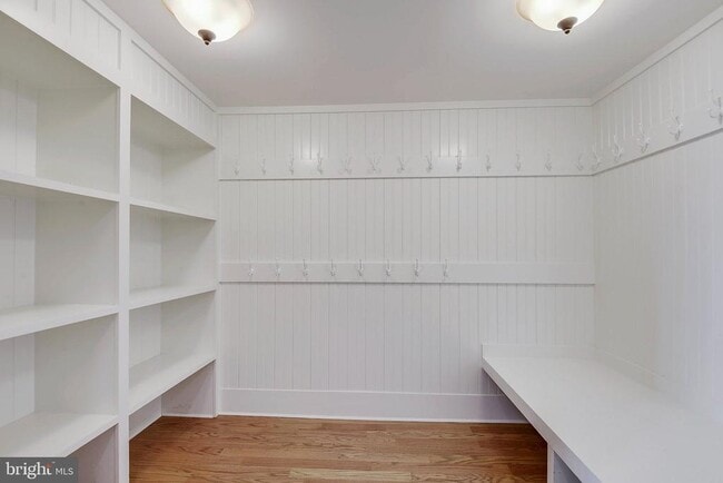 Building Photo - 8703 Bradmoor Dr