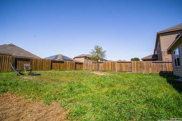 Building Photo - 7715 Watersedge Cove