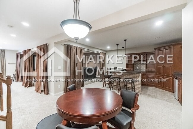 Building Photo - 2572 Milano Dr