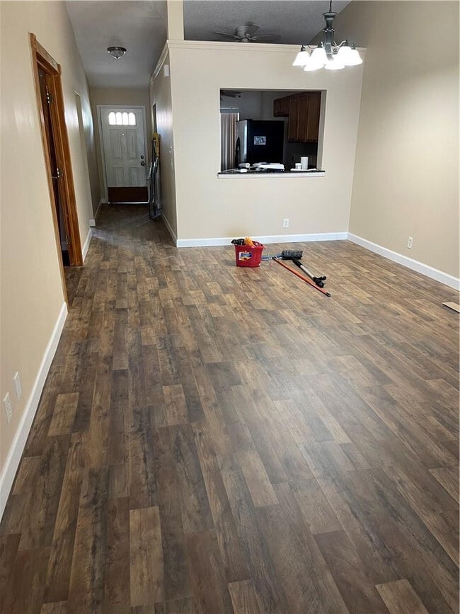 Building Photo - 5512 N Park Rd