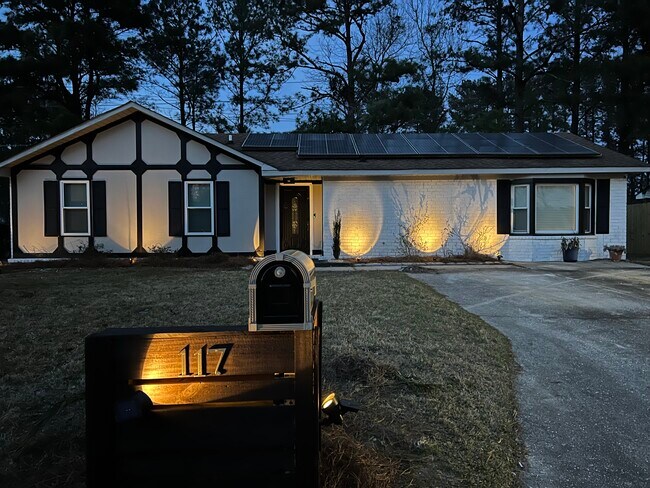 Primary Photo - 117 Fripp Ln