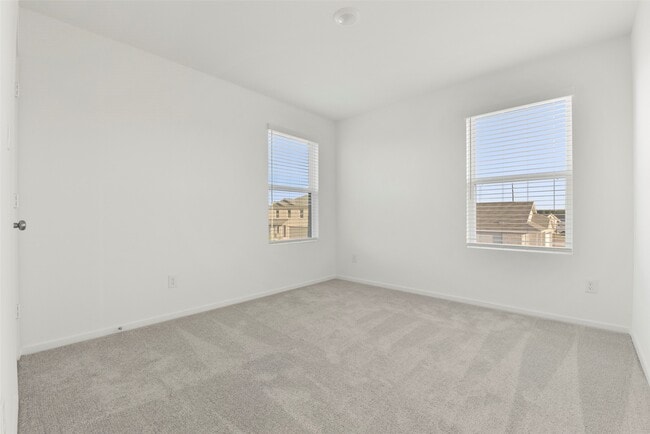 Building Photo - 253 Douglas Hls Dr