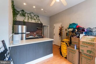 Building Photo - 2123 Spring Garden St